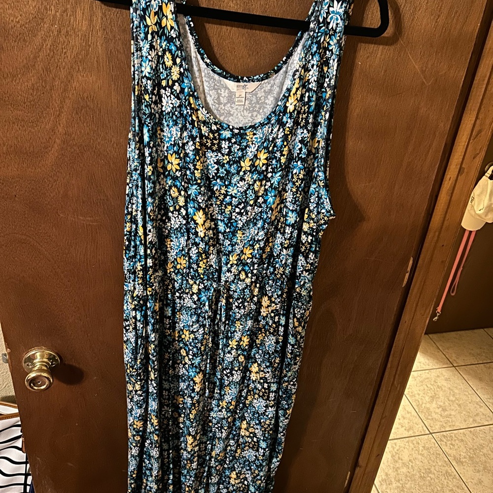Terra & Sky Navy Floral Maxi Dress